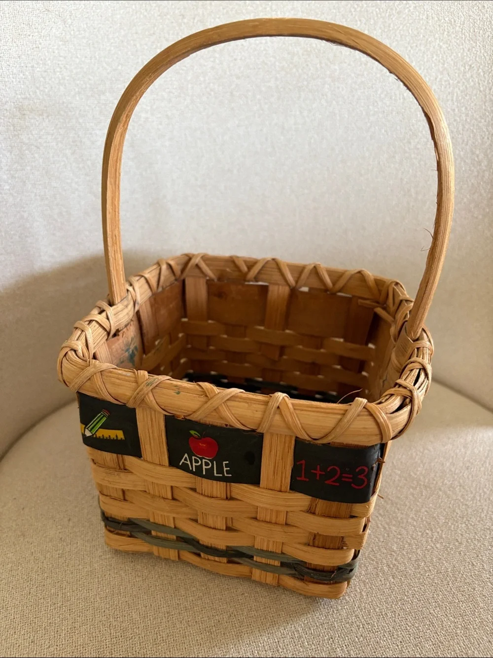 Handwoven Natural Brown teacher Apple Basket with Handle